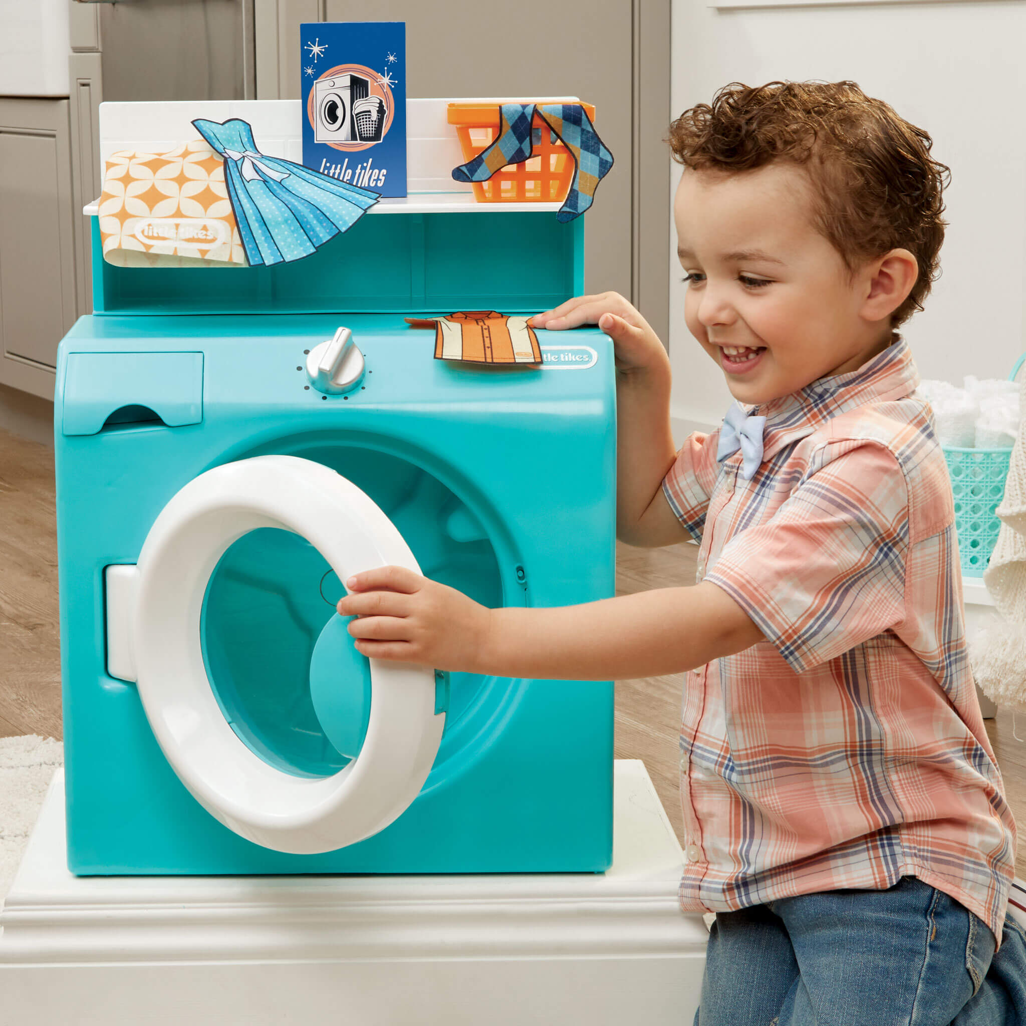 First Retro Washer-Dryer - Official Little Tikes Website